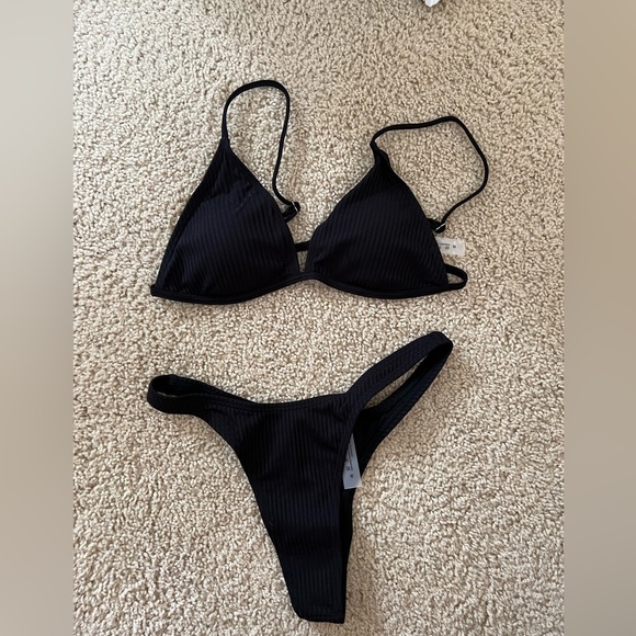 Black bikini 👙 NEW! - Picture 1 of 4